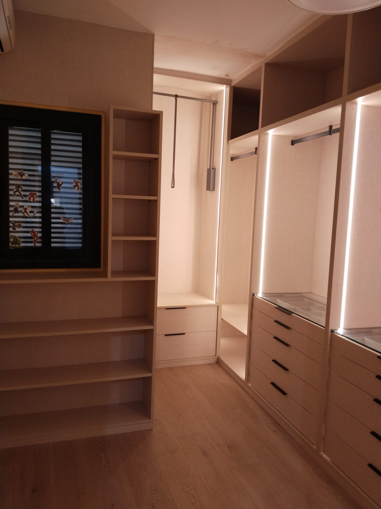 vestidores a medida en Sevilla