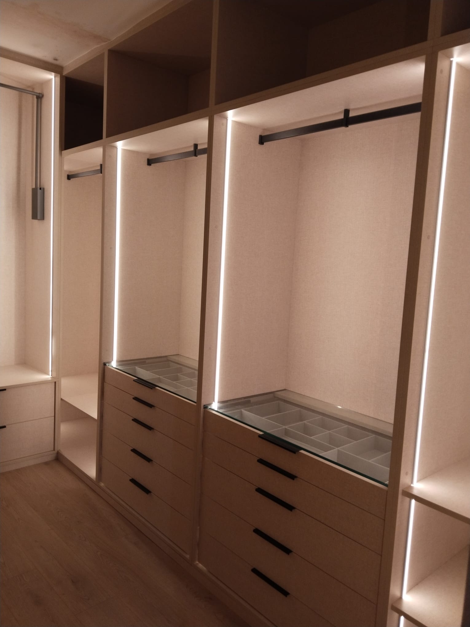 vestidores a medida en Sevilla